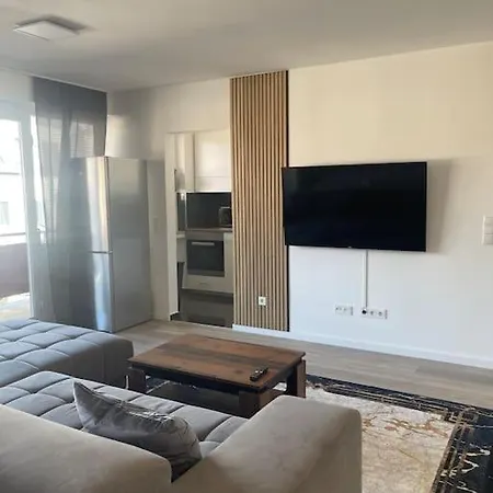Apartamento In Niehl Am Rhein *