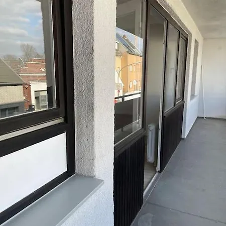 Apartment In Niehl Am Rhein Cologne